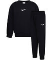 Nike Sweat Set - Sweatshirt/Sweatpants - Black Nike Sweat Set - Sweatshirt/Sweatpants - Black