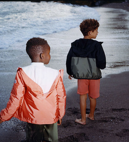 Veste Moncler - Éversion - Noir/Vert Militaire Veste Moncler - Éversion - Noir/Vert Militaire