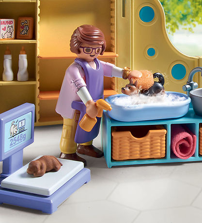 Playmobil MyLife - Puppy Care Center - 71743 - 94 Parts