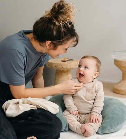 Doomoo Nursing pillow - 150 cm - Manchester Khaki Doomoo Nursing pillow - 150 cm - Manchester Khaki