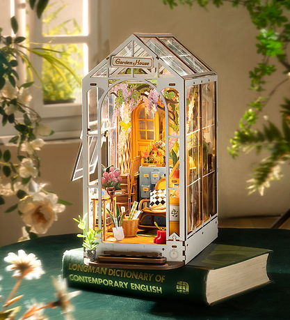 Rolife Miniature diorama - DIY - Book Nook & Wonderland - Garden