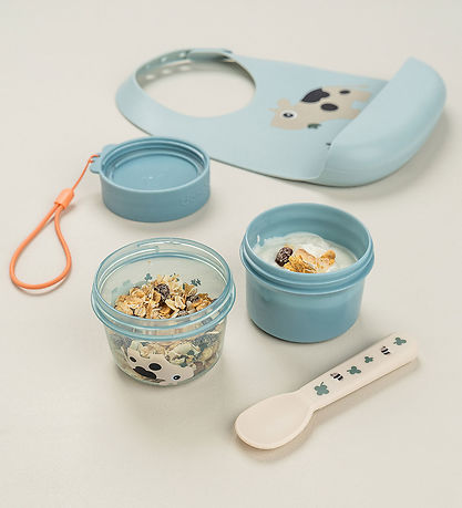 Done by Deer Container - To Go 2-Way Snack - Tiny Farm - Blauw