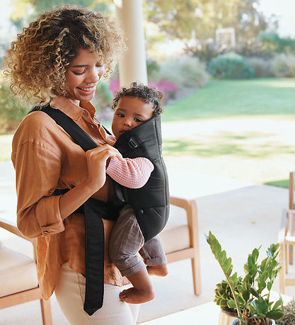 BabyBjörn Baby Carrier - Mini - Woven - Black