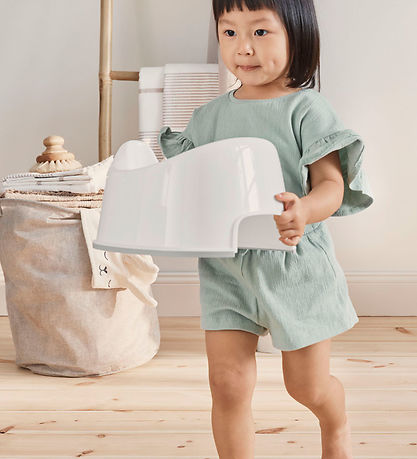 BabyBjörn Potty - White/Grey BabyBjörn Potty - White/Grey