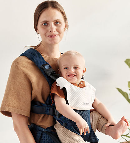 BabyBjörn Teething Bib to Baby Carrier Harmony - White