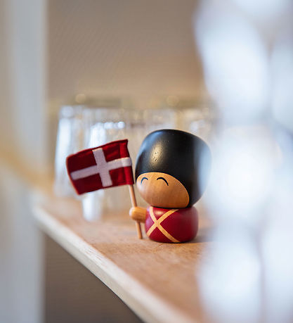 Fablewood Garder - Henrik - 9 cm - Luonnollinen/Punainen/Musta Fablewood Garder - Henrik - 9 cm - Luonnollinen/Punainen/Musta