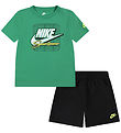 Nike 반바지 세트 - 티셔츠/반바지 - 녹색/검정색 Nike 반바지 세트 - 티셔츠/반바지 - 녹색/검정색