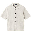 LMTD Shirt s/s - NlmHugo - Turtledove w. Stripes LMTD Shirt s/s - NlmHugo - Turtledove w. Stripes