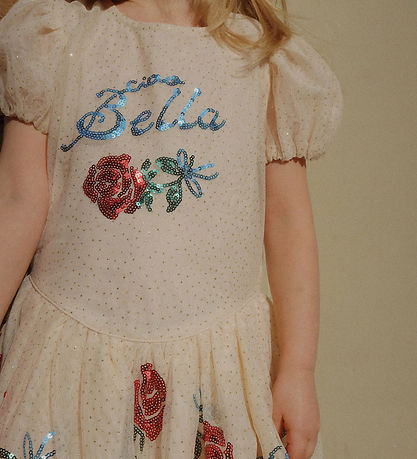 x Rosie H-L Robe Konges Sløjd - Bella - Brésilien Sable x Rosie H-L Robe Konges Sløjd - Bella - Brésilien Sable