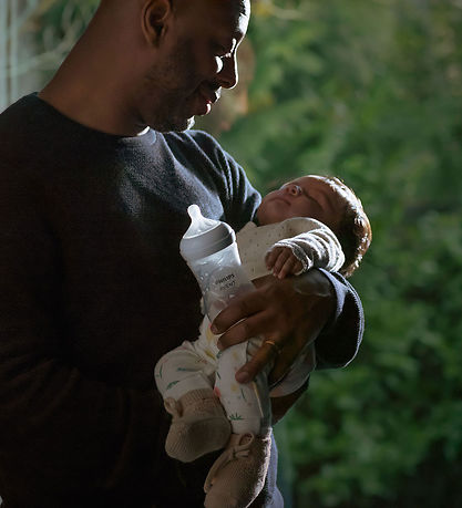 Philips Avent Feeding Bottle - Natural Response - 260 mL - Ready Philips Avent Feeding Bottle - Natural Response - 260 mL - Ready