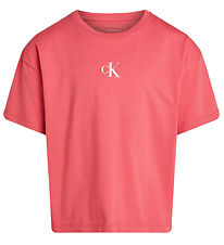 Calvin Klein 티셔츠 - CK 로고 박스형 - 진한 진홍색 과일 Calvin Klein 티셔츠 - CK 로고 박스형 - 진한 진홍색 과일