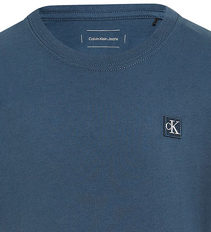 T-Shirt Calvin Klein - Mono Mini Badge - Oceana T-Shirt Calvin Klein - Mono Mini Badge - Oceana