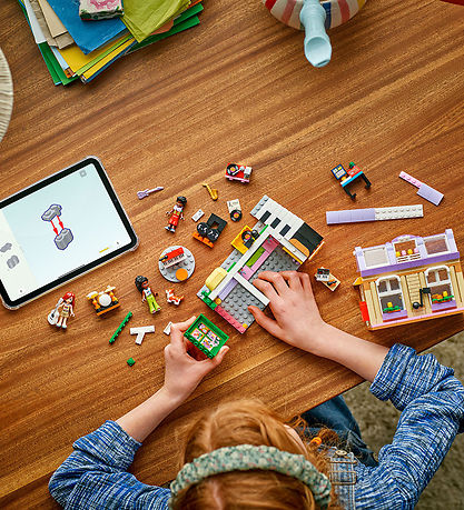 LEGO® Friends - Music Store & Apartment 42653 - 483 Parts
