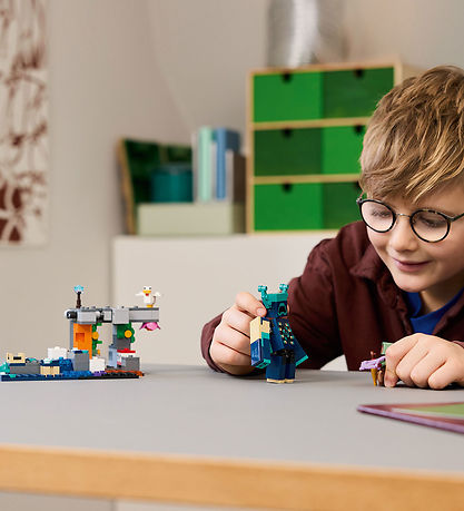 LEGO® Minecraft LEGO - La rencontre avec le Warden 21274 - 238 P LEGO® Minecraft LEGO - La rencontre avec le Warden 21274 - 238 P