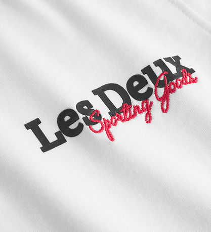 Les Deux T-shirt - Racing - White w. Logo Les Deux T-shirt - Racing - White w. Logo