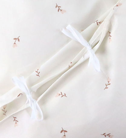 Nørgaard Madsens Bettwäsche - Baby - Off White m. Mauve Blumen
