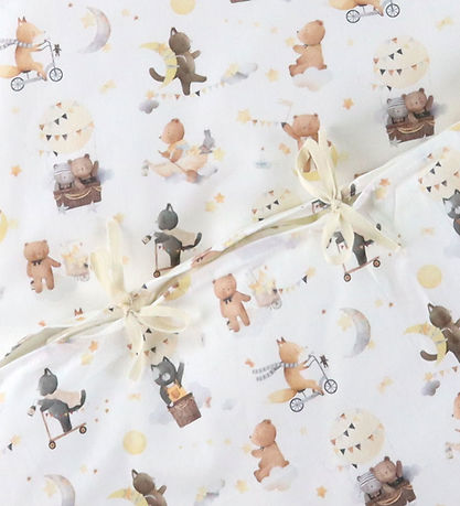 Nørgaard Madsens Bedding - Baby - White w. Soft Toys I Balloon Nørgaard Madsens Bedding - Baby - White w. Soft Toys I Balloon