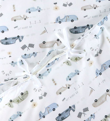 Nørgaard Madsens Bedding - Adult - White w. Old Cars Nørgaard Madsens Bedding - Adult - White w. Old Cars