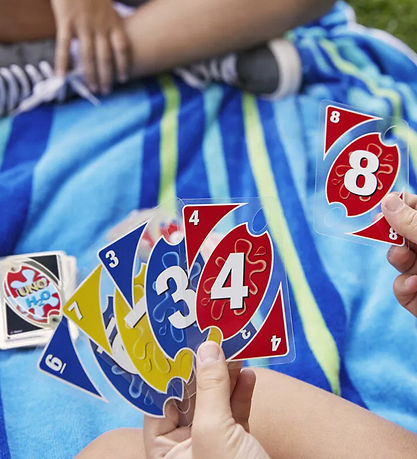 Uno Card Game - Uno H2O To Go Uno Card Game - Uno H2O To Go