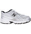 New Balance Shoes - 740 - Silver Metallic/Black NW New Balance Shoes - 740 - Silver Metallic/Black NW