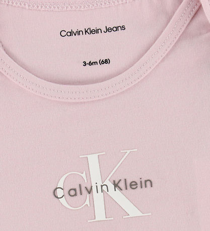 Body m/l Calvin Klein - Monogrammes - Pink Ice Body m/l Calvin Klein - Monogrammes - Pink Ice