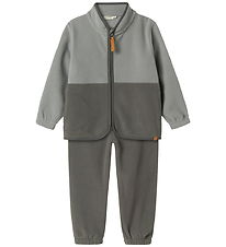 Lil' Atelier Fleece Suite - NmmLspectra - Ultimate Grey Lil' Atelier Fleece Suite - NmmLspectra - Ultimate Grey
