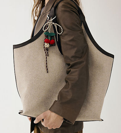 DAY ET Keychain - Chocolate Plum