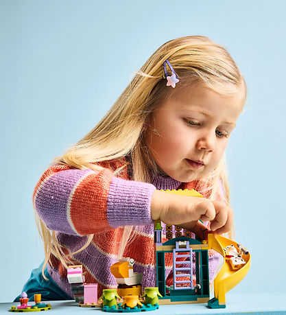 LEGO® Bluey - Spielplatzspaß mit Bluey und Chloe 11201 - 104
