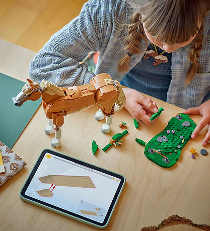 LEGO® Creator - Beautiful Horse 31166 - 3-in-1 - 685 Parts