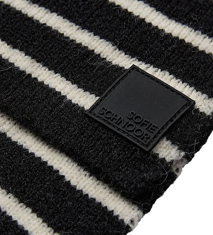 Sofie Schnoor Scarf - Knitted - Lailasy - Black w. Stripes