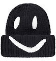 Molo Mütze - Strick/Rib - Kim - Schwarz m. Smiley Molo Mütze - Strick/Rib - Kim - Schwarz m. Smiley