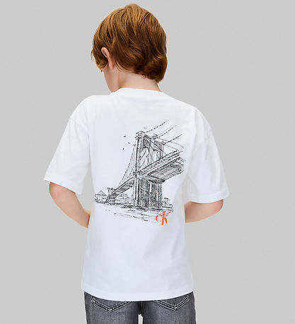 T-Shirt Calvin Klein - City Scène - Bright White av. Orange T-Shirt Calvin Klein - City Scène - Bright White av. Orange