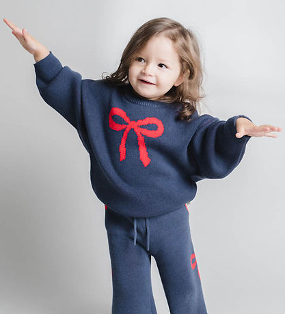 That's Mine Blouse - Knitted - Nasha - Key Blue/Red Bow That's Mine Blouse - Knitted - Nasha - Key Blue/Red Bow