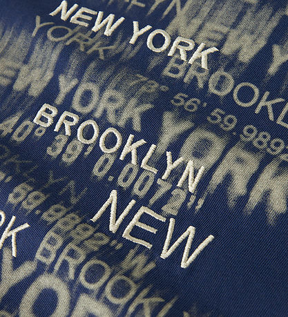 Sweat-shirt Name It - NkmNestel - Plan directeur av. Imprimé Sweat-shirt Name It - NkmNestel - Plan directeur av. Imprimé