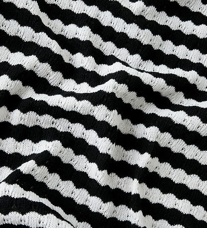 T-Shirt LMTD - Tricoté - NlfSille - Noir/Blanc av. Pointelle T-Shirt LMTD - Tricoté - NlfSille - Noir/Blanc av. Pointelle