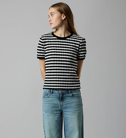 T-Shirt LMTD - Tricoté - NlfSille - Noir/Blanc av. Pointelle T-Shirt LMTD - Tricoté - NlfSille - Noir/Blanc av. Pointelle