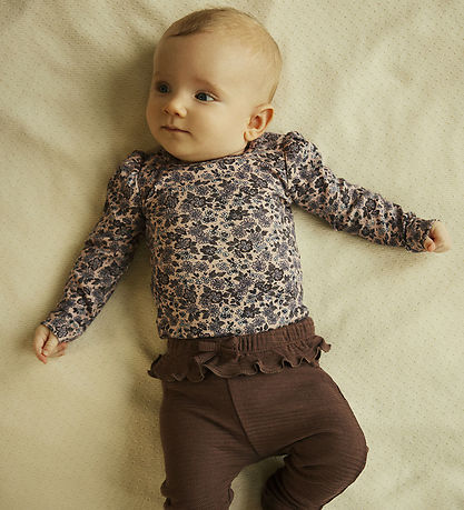 Body m/l Name It - NbfOalia - Bruni Lilac av. Fleurs Body m/l Name It - NbfOalia - Bruni Lilac av. Fleurs