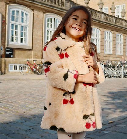 Konges Sløjd Jacket - Fuzzie Coat - Ma Grande Cerise Konges Sløjd Jacket - Fuzzie Coat - Ma Grande Cerise