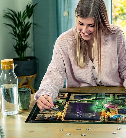 Ravensburger Puzzle - 1000 Pieces - Villainous: Maleficent Ravensburger Puzzle - 1000 Pieces - Villainous: Maleficent