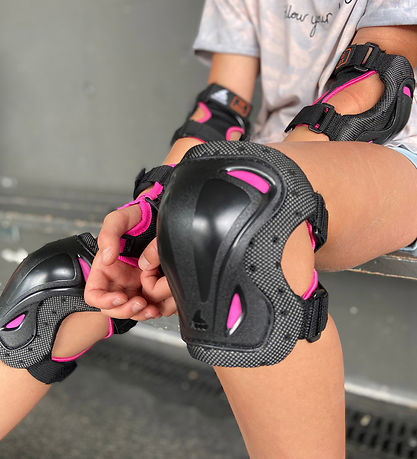 Rollerblade Beskyttelsessett - Skate Gir Jr - Svart m. Rosa Rollerblade Beskyttelsessett - Skate Gir Jr - Svart m. Rosa