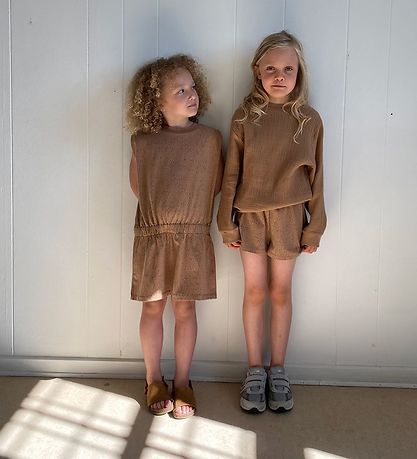 Gro Klänning - Ally - Warm Beige m. Prickar