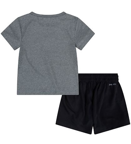 Ensemble de Shorts Nike - T-Shirt/Shorts - My First Basket-ball  Ensemble de Shorts Nike - T-Shirt/Shorts - My First Basket-ball