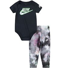 Nike Trousers/Bodysuit s/s - Tie Dye - Black Nike Trousers/Bodysuit s/s - Tie Dye - Black
