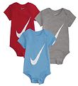 Nike Bodysuits s/s - Swoosh - 3-Pak - Red/Blue/Grey Nike Bodysuits s/s - Swoosh - 3-Pak - Red/Blue/Grey
