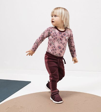 Pantalon de Jogging Hummel - hmlErica - Rouge Pantalon de Jogging Hummel - hmlErica - Rouge