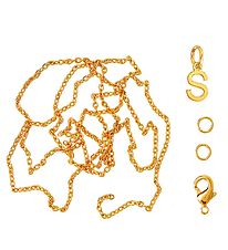 Me&My BOX Necklace w. Letter - S - Gold plated Me&My BOX Necklace w. Letter - S - Gold plated
