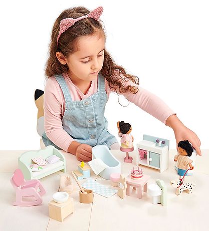 Tender Leaf Wooden Toy - Dollhouse furniture - Starter set Tender Leaf Wooden Toy - Dollhouse furniture - Starter set