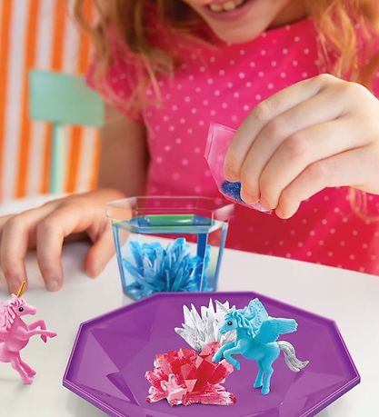 4M Growing Crystals - Magic Unicorn - Crystal Terrarium 4M Growing Crystals - Magic Unicorn - Crystal Terrarium