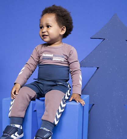 Hummel Samfella L/æ - hmlHans - Deep Taupe Hummel Samfella L/æ - hmlHans - Deep Taupe