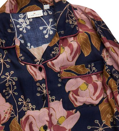 The New Shirt - Vivid - BIG Flower